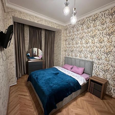 4 Bedroom Suite Apartment Ln Tbilisi City Exteriör bild
