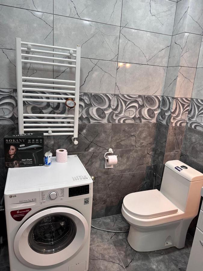 4 Bedroom Suite Apartment Ln Tbilisi City Exteriör bild